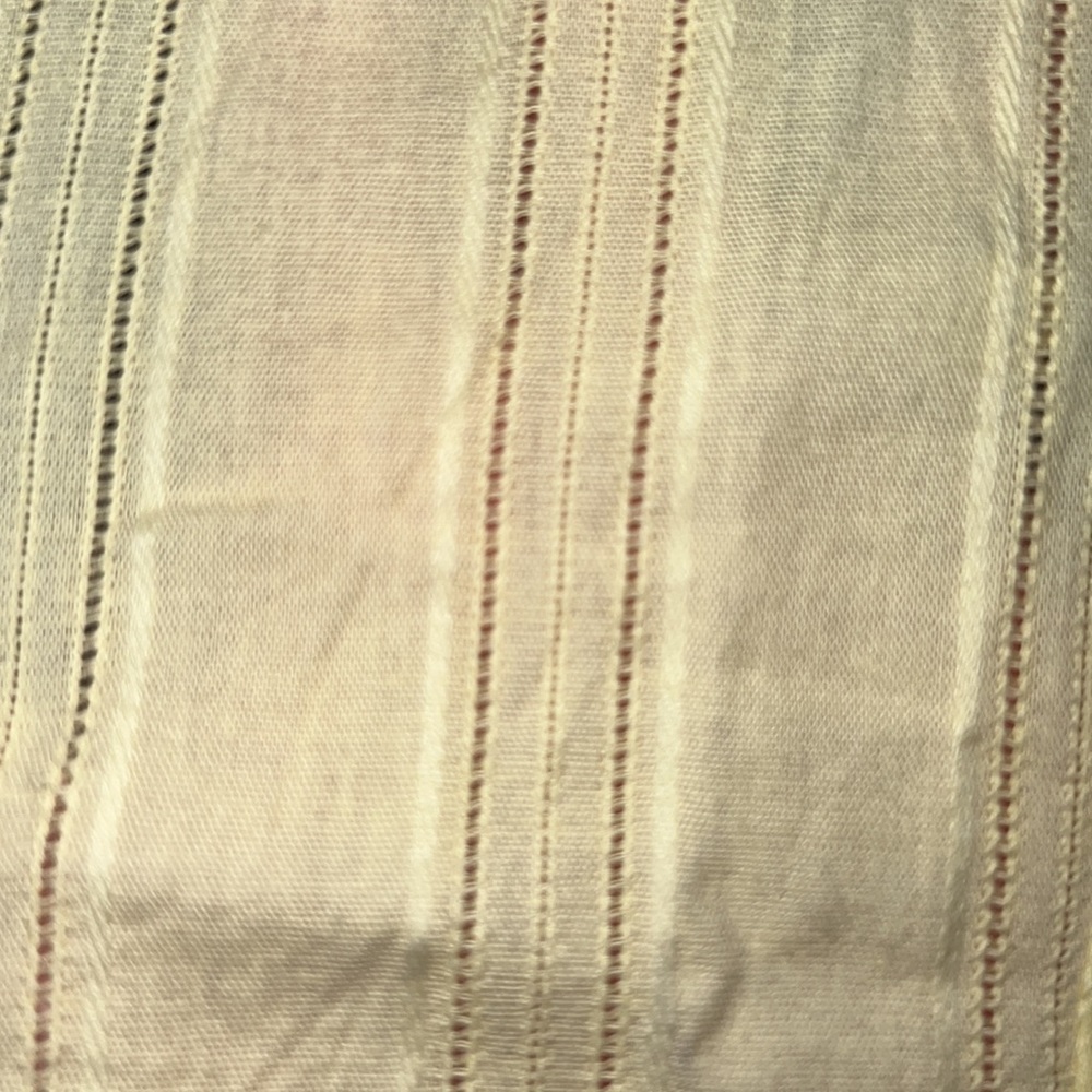 Abercrombie and Fitch yellow tank - Picture 5 of 7